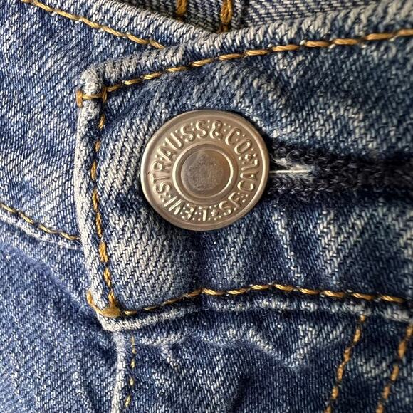 Levis Jeans Mens Size 32 X 34 Blue 505 Medium Wash Cotton Blend Denim Classic - Picture 9 of 16